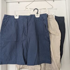 Lot Of 3 Women's Bermudas Size 16 Tehama  Navy Pattern Talbot's Blue Hannah.